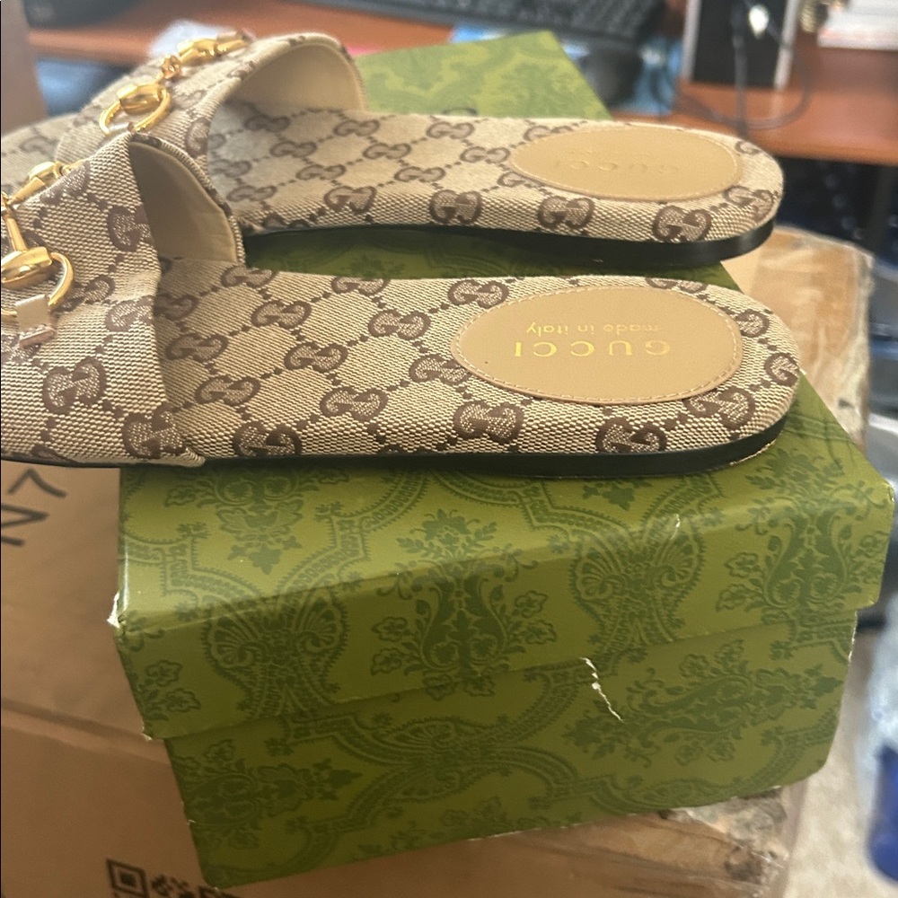 Gucci Beige and Gold Women's Slippers - Picture 6 of 6